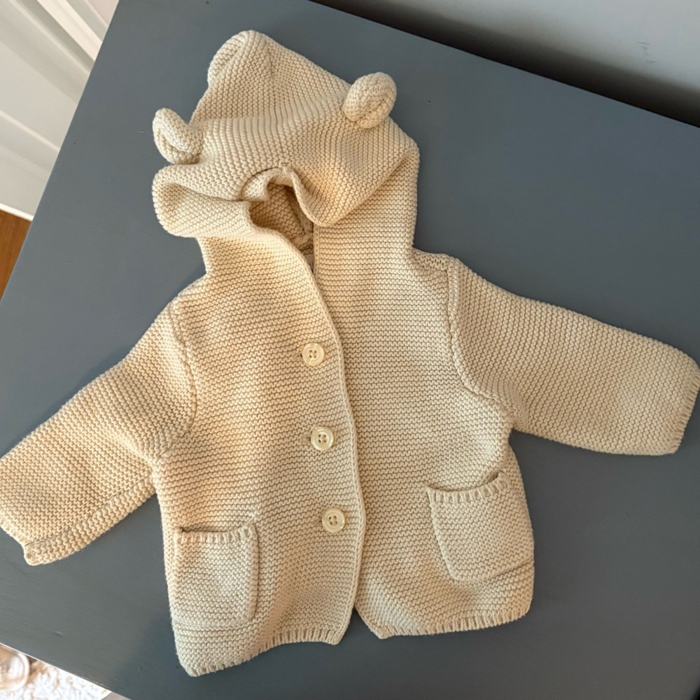 Baby GAP Cream Knit Baby Sweater Bear Ears